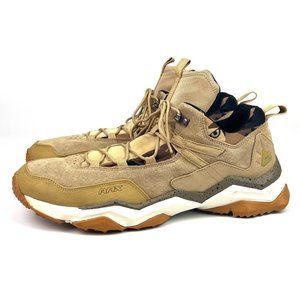 mens hiking boots size 11